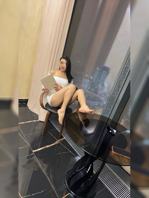 Индивидуально, красиво персонально, не фейк не салон, я живу в центре Москвы, чистый апартаментах, встречаю всегда в идеальном образе акк...