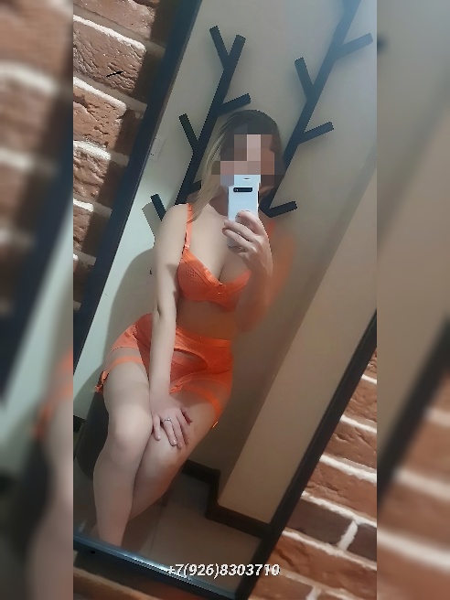 Всегда предложу чай и кофе. Для вашего комфорта и безопасности одноразовые тапочки, зубные щётки и простыни. В квартире всегда чисто, име...