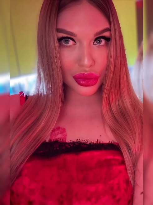 Привет сладкий💋Я - эффектная шатенка с сочными формами🔥Обожаю секс и все что с ним связано!!!Нравится подчиняться сильным и властным мужч... Привет сладкий💋Я - эффектная шатенка с сочными формами🔥Обожаю секс и все что с ним связано!!!Нравится подчиняться сильным и властным мужч...