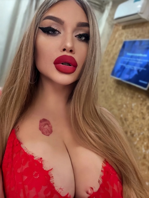 Привет сладкий💋Я - эффектная шатенка с сочными формами🔥Обожаю секс и все что с ним связано!!!Нравится подчиняться сильным и властным мужч... Привет сладкий💋Я - эффектная шатенка с сочными формами🔥Обожаю секс и все что с ним связано!!!Нравится подчиняться сильным и властным мужч...