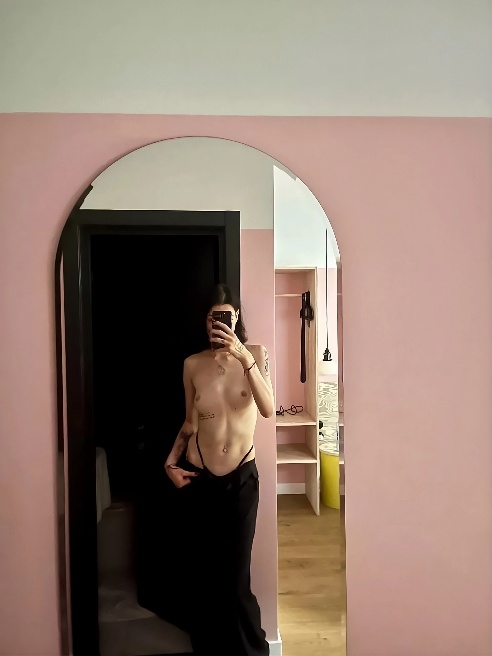 ⚡ Связь со мной — только через WhatsApp и Telegram. Там я всегда доступна! ⚡



Принимаю в уютных и опрятных апартаментах, у меня всегда...