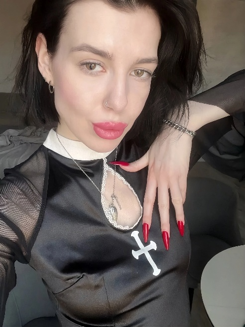 ⚡ Связь со мной — только через WhatsApp и Telegram. Там я всегда доступна! ⚡



Принимаю в уютных и опрятных апартаментах, у меня всегда...