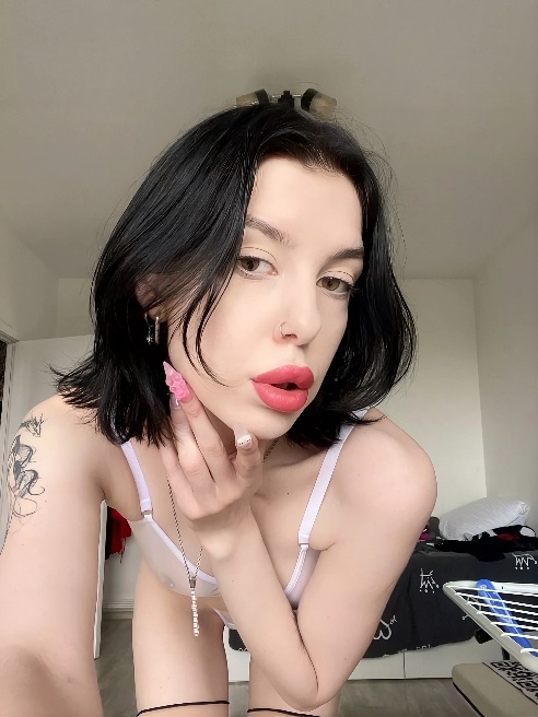 ⚡ Связь со мной — только через WhatsApp и Telegram. Там я всегда доступна! ⚡



Принимаю в уютных и опрятных апартаментах, у меня всегда...