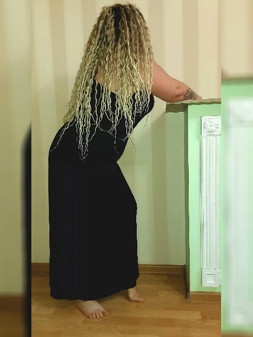 Без предоплаты!!! 
			
				var txtTop = document.getElementById('txt_top'),
				txtTopI = txtTop.children[0];
				if(txtTopI.outerText...