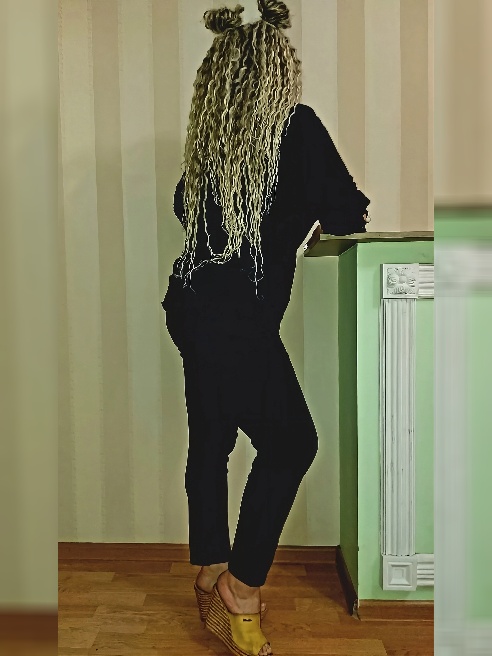 Без предоплаты!!! 
			
				var txtTop = document.getElementById('txt_top'),
				txtTopI = txtTop.children[0];
				if(txtTopI.outerText...