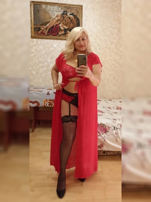 Люблю порядочных мужчин и секс,позитивна,добра,умна,взаимна,расслаблю на все 100% В нетрезвом состоянии не принимаю,если не беру трубку,з...