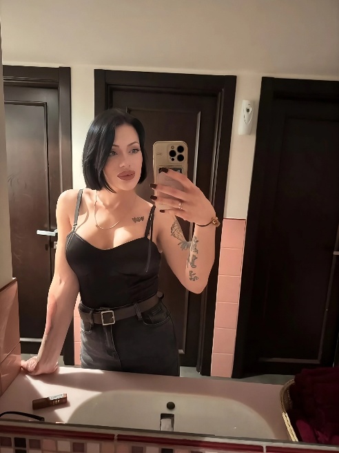Уважаемые мужчины!) Меня зовут Алина, и я буду рада встретиться с Вами для интересного общения и жаркого секса!) Обожаю отдых в легкой, н... Уважаемые мужчины!) Меня зовут Алина, и я буду рада встретиться с Вами для интересного общения и жаркого секса!) Обожаю отдых в легкой, н...