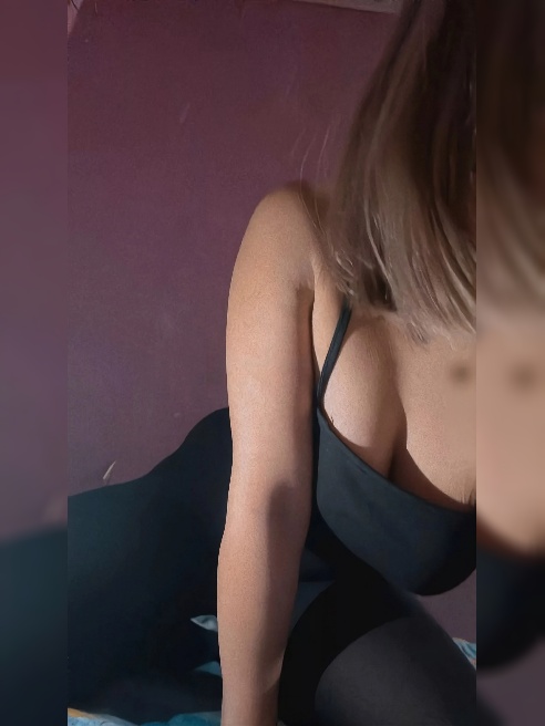 Симпатичная азиатка хочет провести с тобой время❤ хочу быть именно с тобой😍