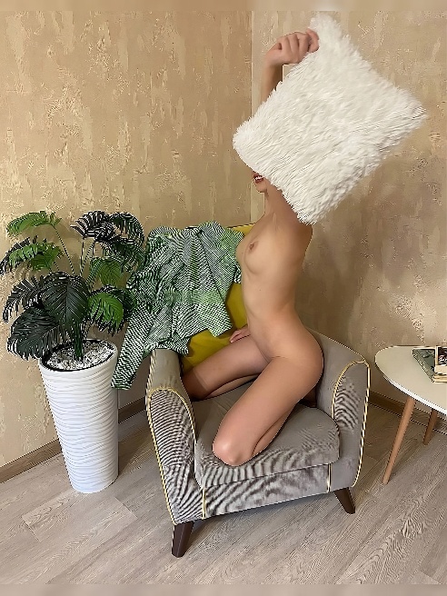 Так что, если ты любишь брать все в свои руки, я только ЗА💋😏

🍌Страстные поцелуи, нежный минет с язычком, горячий секс во всех позах, и в...