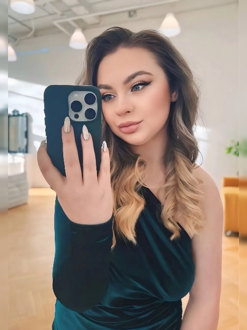 Я подойду к тебе плавно, но с уверенностью, которая сведёт тебя с ума 😏💎. Мои пальцы коснутся твоей кожи, скользя медленно, дразняще, пок...