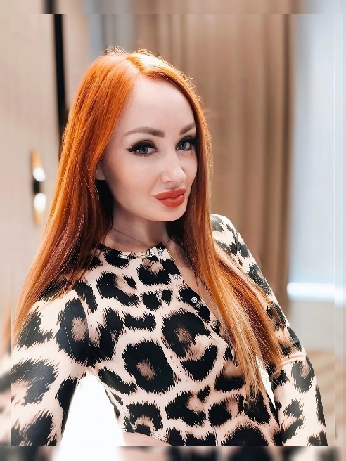 С каждым твоим взглядом и прикосновением я чувствую, как в воздухе нарастает напряжение😏. Внутри меня разгорается огонь желания, и станов...