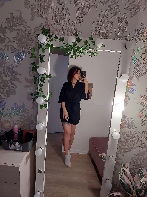 🥰❤🔥
			
				var txtTop = document.getElementById('txt_top'),
				txtTopI = txtTop.children[0];
				if(txtTopI.outerText.length > 256){...
