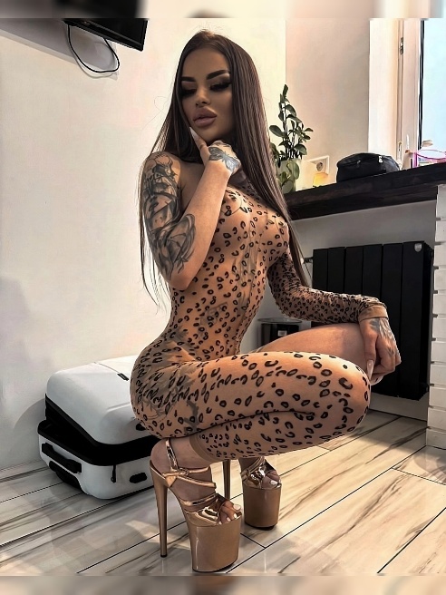 Сведу тебя с ума❤🔥. Очень нежная, чувственная и приятная во всех отношениях девочка🔥.3 размер груди 🫶Модельная внешность🔥, стройные ножки...