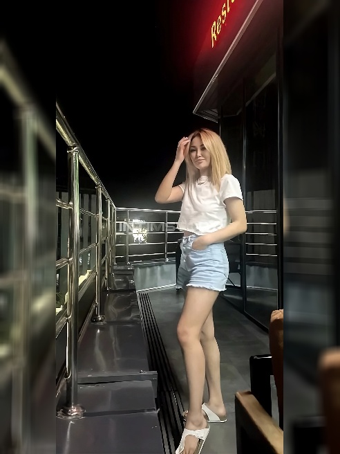🎀Все включено!!! Успей!🔥🔥🔥

В квартире одна! НЕ салон!

Доставлять незабываемое удовольствие мужчине - моя очевидная суперспособность!...