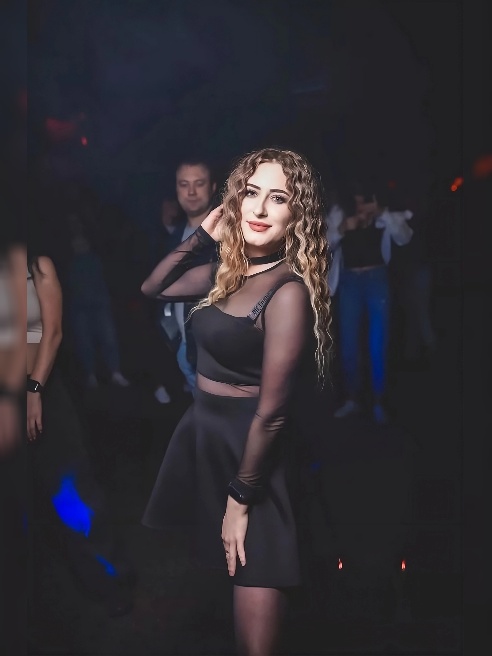 Мой коронный минет - блаженство! :)

Обожаю продолжительные встречи, без спешки и суеты! Со мной ты можешь обсудить всё, ведь я поддержу...