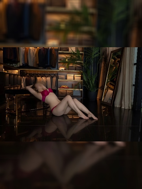 Привет)) жду в гости вас дорогие мои зайчики🤤🤤🤤 мой язычок творит чудеса 💋💋💋 а массаж это отдельный вид искусства, ну а в сексе мне нет р...