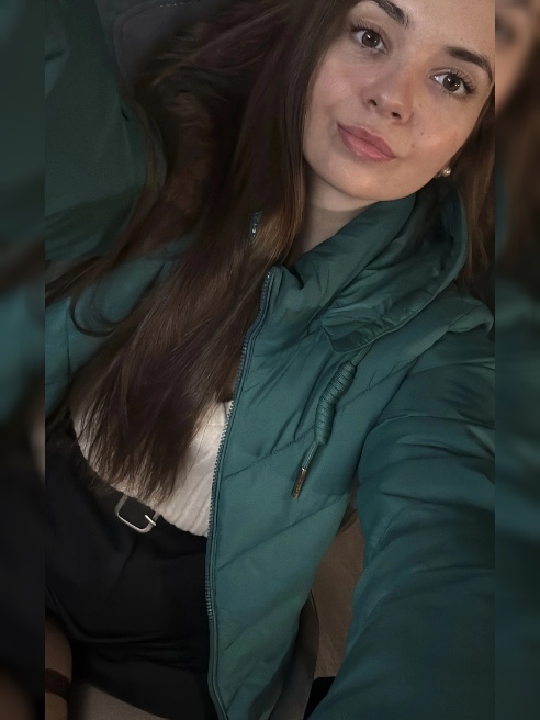 Фоты без ретуши!) предлагаю взаимовыгодную встречу😍

С удовольствием приглашу к себе, в уютную квартиру, без подруг, где будем только ты...