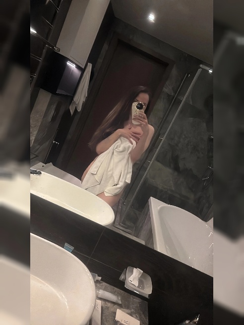 Фоты без ретуши!) предлагаю взаимовыгодную встречу😍

С удовольствием приглашу к себе, в уютную квартиру, без подруг, где будем только ты...