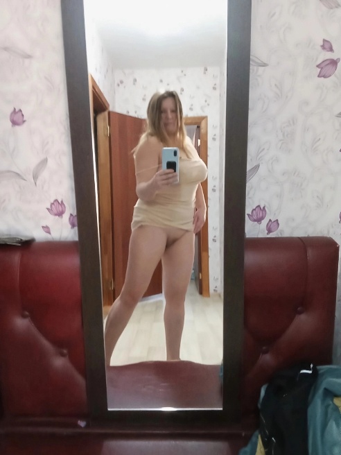 Приглашу в безопасное место или приеду к хорошему мужчине на любое время на час или два или на ночь.