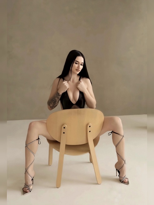 💋Новенькая в этой сфере

💋Мне реально 19 лет

💋В апартаментах одна

💋Встречаюсь индивидуально

💋Соответствую фото на сто процентов