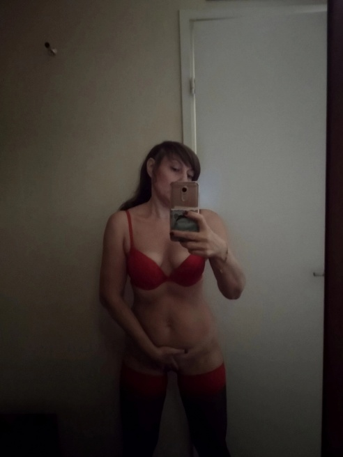 Дорогие мужчинки!
Ждууууу мои сладенькие Вас в гости
💋💋🥰
.Страстная и опытная девушка. Обожаю секс во всех его проявлениях.... Дорогие мужчинки!
Ждууууу мои сладенькие Вас в гости
💋💋🥰
.Страстная и опытная девушка. Обожаю секс во всех его проявлениях....