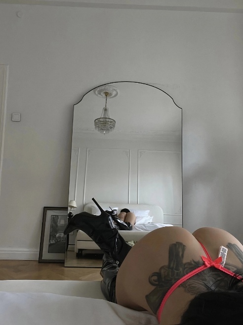 Привет ❤ я 

Находка для любителей tattoo model 



💒 Встречаюсь в своих апартаментах либо отель только с щедрыми джентльменами . 

В...