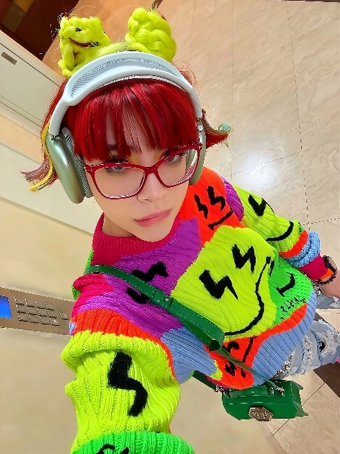 Я ВСЕГДА ОНЛАЙН ✅✅✅





Привет я красивый страстный и веселый тигренок 🐯🐅🐅🐯🐯🐯

Живу в Москва Сити в шикарнейшем двухуровневом пентхаусе...