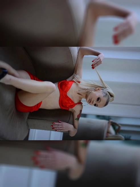 🔞ЮНАЯ 18-ти ЛЕТНЯЯ БЛОНДИНОЧКА

🔞ТВОЯ ЛЮБОВНИЦА,ЛЮБЛЮ АНАЛЬНЫЙ СЕКС! НЕДАВНО  НА САЙТЕ

—Привет,дорогой мой счастливчик 😘А счастливчик,по...