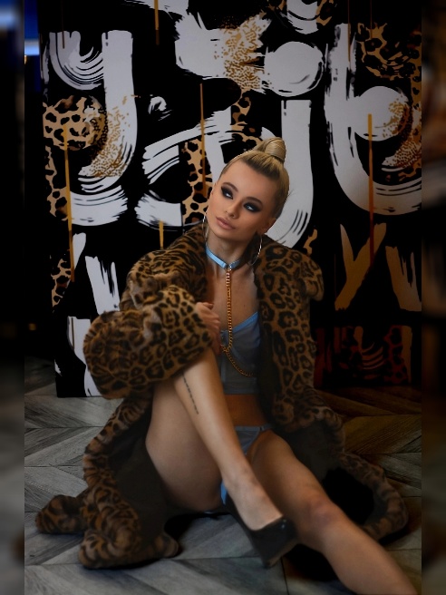 🔞ЮНАЯ 18-ти ЛЕТНЯЯ БЛОНДИНОЧКА

🔞ТВОЯ ЛЮБОВНИЦА,ЛЮБЛЮ АНАЛЬНЫЙ СЕКС! НЕДАВНО  НА САЙТЕ

—Привет,дорогой мой счастливчик 😘А счастливчик,по...