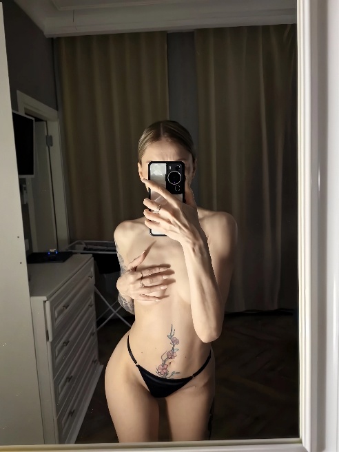 Очень тактильная и добрая💗всегда в отличном настроении 😘



Пунктуальна, и приветлива 🥰

К салонам отношения не имею, на звонки отвечаю л...