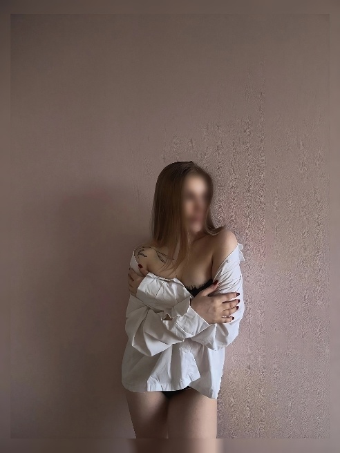 ✨Естественная, открытая, живу моментом. Люблю искренние встречи, лёгкое общение и то чувство, когда время будто замирает. Я не играю роли...