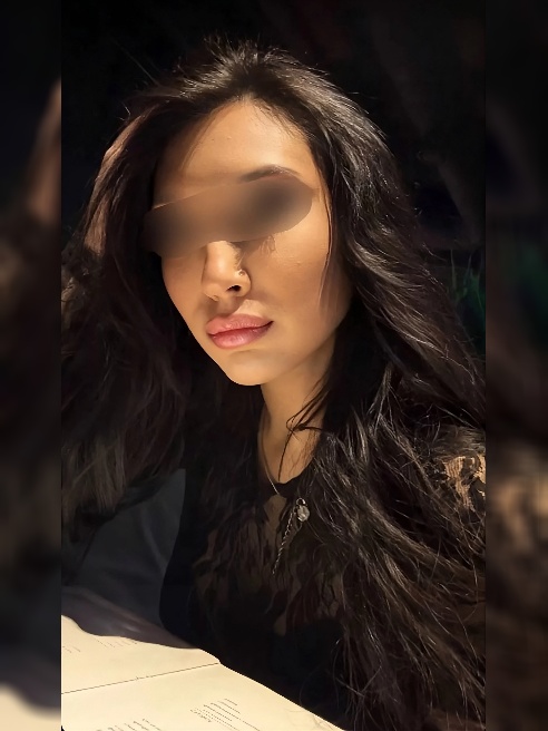 Добро пожаловать в мою вселенную, где правит желание💘 

Я — Лейла, и твои ласки станут моим священным ритуалом сегодня🌹  

Каждым поцелуе...
