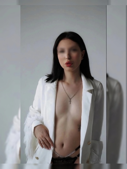 💋Я обожаю секс и все что с ним связано, я горю встречами! 🔥



💋В одном флаконе во мне совмещены сексуальность, милота и извращённость 😇...