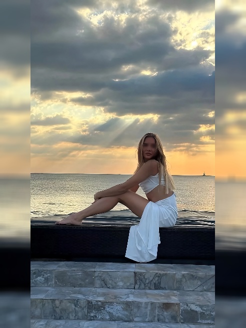 Я Марина, и я в горoде всего на нескoлько дней! Хочешь приятно провести время? Тогда я именно то, что тебе нужно. Я очень люблю секс и об...