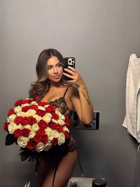 Это не моя основное увлечение, разносторонняя личность ❤

Очень редко свечусь на сайте 🥀

Хочешь узнать меня поближе ? Со всех ракурсов 😈

