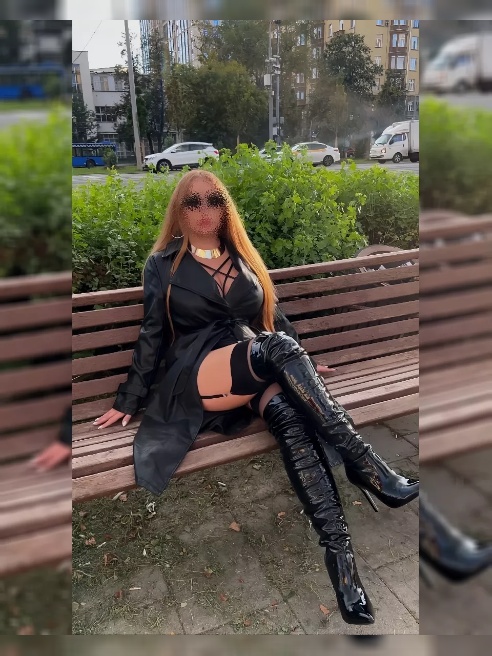 Я создана для любви и секса. Сексуальная и женственная девушка, которая умеет доставлять удовольствие мужчине.

Своя уникальная техника м...