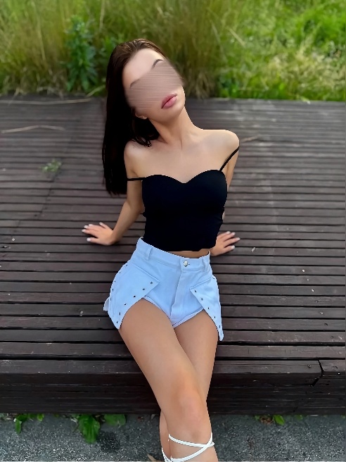 Сделаю очень СОЧНЫЙ 😈 ,и СЛАДКИЙ🤤 минет, от которого ты сойдёшь с ума. Обещаю)))

Меня зовут Мила ❤🔥я очень миниатюрная 👑

В сексе раскре...