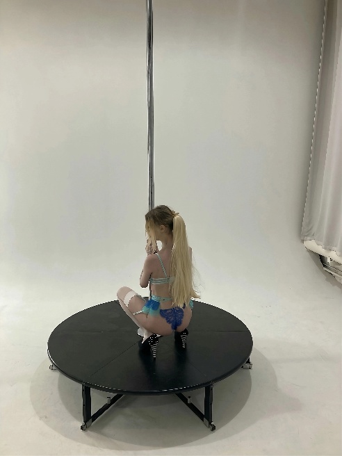 👑🤍👑🤍👑🤍👑🤍👑🤍👑

Ласковая и миловидная девушка, могу побыть любой вашей фантазией, в том числе и Госпожой! Постоянно думаю о пошлом. ❤‍🔥