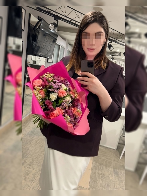 Шикарная ухоженная и невероятна красивая !!Вся твоя ! Породистая девушка с невероятным чувством секса !