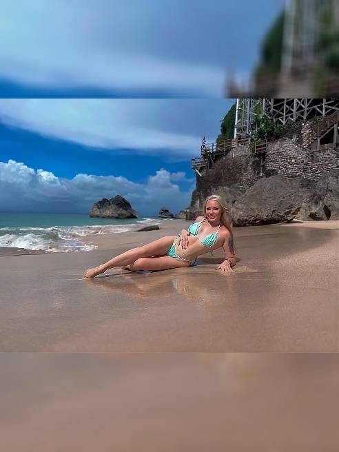 Привет дорогой!



Я – Лола Тейлор.❤❤❤🥰 Та самая, на которую много лет ты мог только смотреть. Сегодня вечером ты можешь прикоснуться к р...