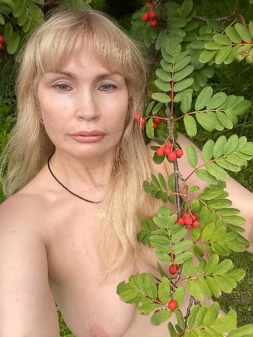 Опытная мамочка для ценителей, компанейская и раскрепощенная!Принимаю у себя в квартире,люблю секс и мужчин!Веду Приват канал с горячими...
