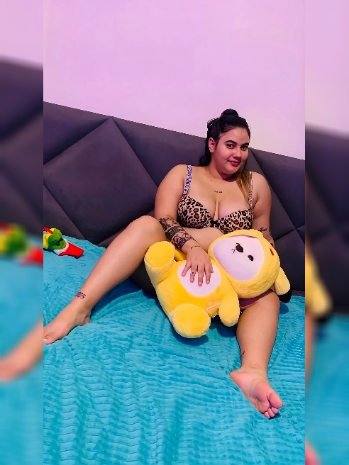 🥰 Soy una chica individual de grandes pechos , me encanta la pasión , soy de un temperamento ardiente y acogedor , mi calentura puede hac...
