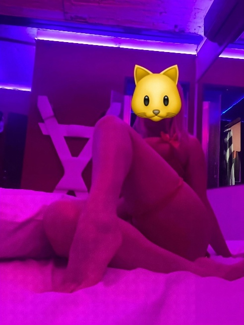Зови в гости 💋 отвечаю сама, диспетчера нет, подружки и игрушки есть ))) Зови в гости 💋 отвечаю сама, диспетчера нет, подружки и игрушки есть )))