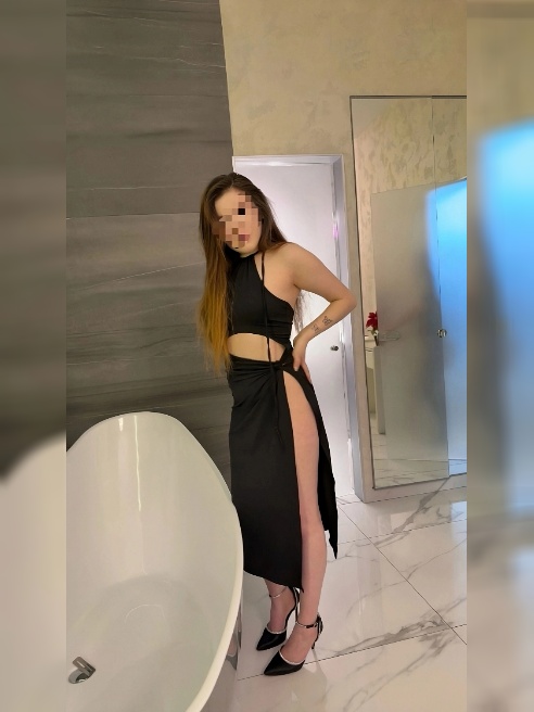 Приветствую вас дорогие мужчины🤗 все фотографии пренадлижить  мне🍒 подарю незабываемый эмоции от совместного общению💋 без тараканов и про...