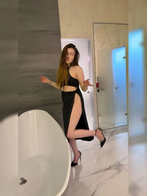 Приветствую вас дорогие мужчины🤗 все фотографии пренадлижить  мне🍒 подарю незабываемый эмоции от совместного общению💋 без тараканов и про...