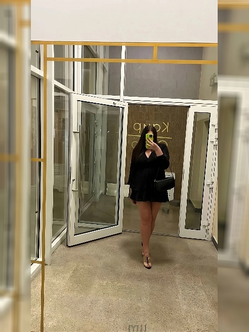 Очаровательная брюнетка с красивыми глазами и шикарными формами, приглашает Вас в гости для совместного времяпровождения ! 

Я та, котор...
