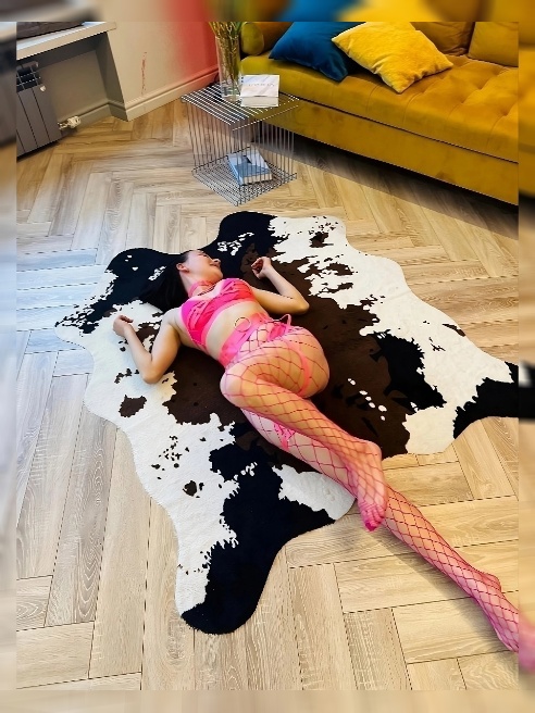 Люблю ласкать... Играть... Брать 🤤 Стонать... Приседать... Скакать... На коленях стоять... И ходить без трусиков...



Очень много услуг,...