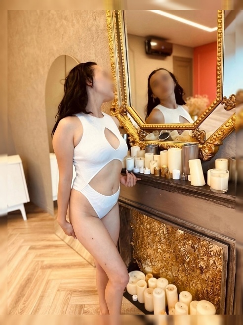 Люблю ласкать... Играть... Брать 🤤 Стонать... Приседать... Скакать... На коленях стоять... И ходить без трусиков...



Очень много услуг,...