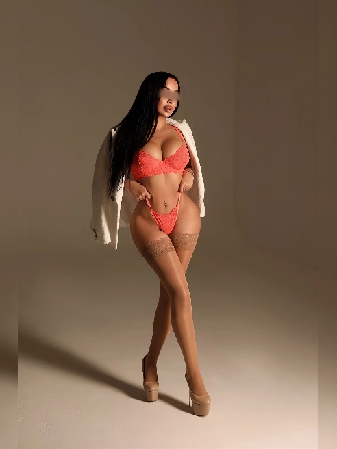Привет, милый! 💋 мои формы как из самого горячего порно. Elite girl🔥 Молода , роскошна и очень сексуальна! Большая красивая грудь, узкая...