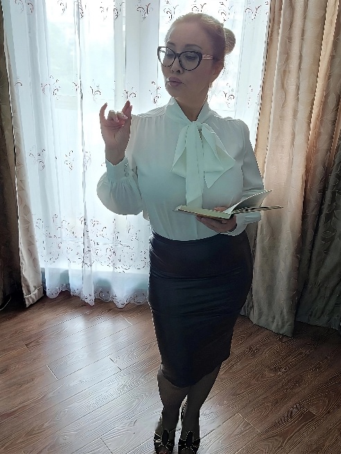 НАСТОЯЩАЯ УЧИЛКА, Алëна Юрьевна, ждëт в гости ученика, который снова не выучил урок.😊



Ответственно и индивидуально подхожу к каждому...